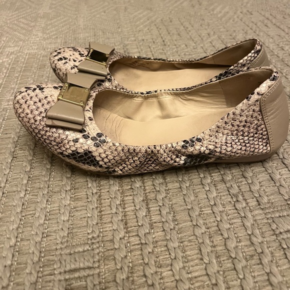 Cole Haan ballet shoes - Picture 2 of 4